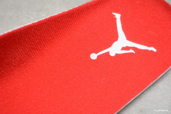 Red Jordan Metallic 4 CT8527-112 Air 1024